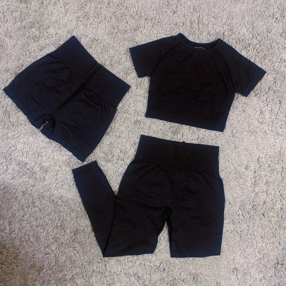 3Pc Black Vital Seamless Set (Shorts,Leggings,Top)